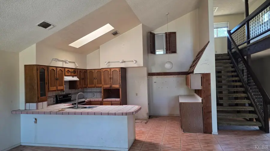 17079 Idaho Avenue, Lemoore, CA 93245 - #2