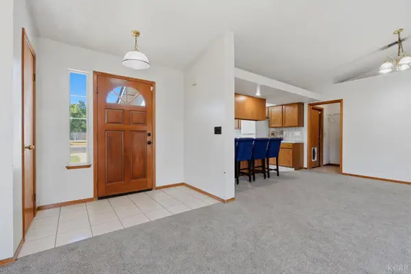927 Elderwood Lane, Lemoore, CA 93245