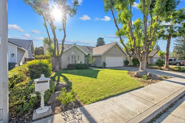 1123 N Crenshaw Street, Visalia, CA 93291