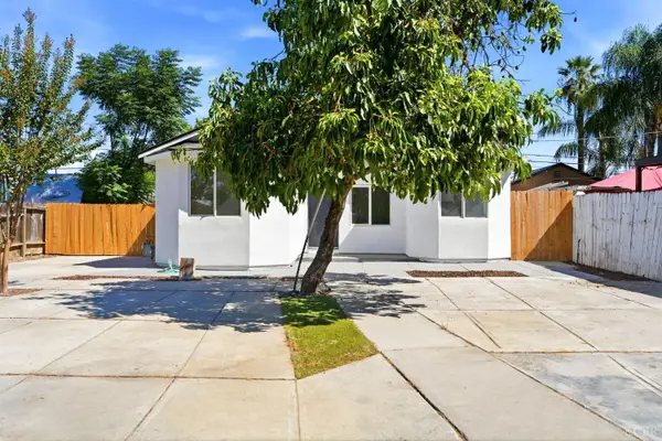 2225 E Lamona Avenue, Fresno, CA 93703