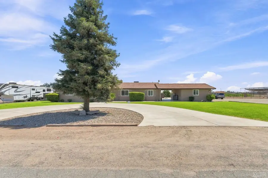 8285 15th Avenue, Hanford, CA 93230 - #2