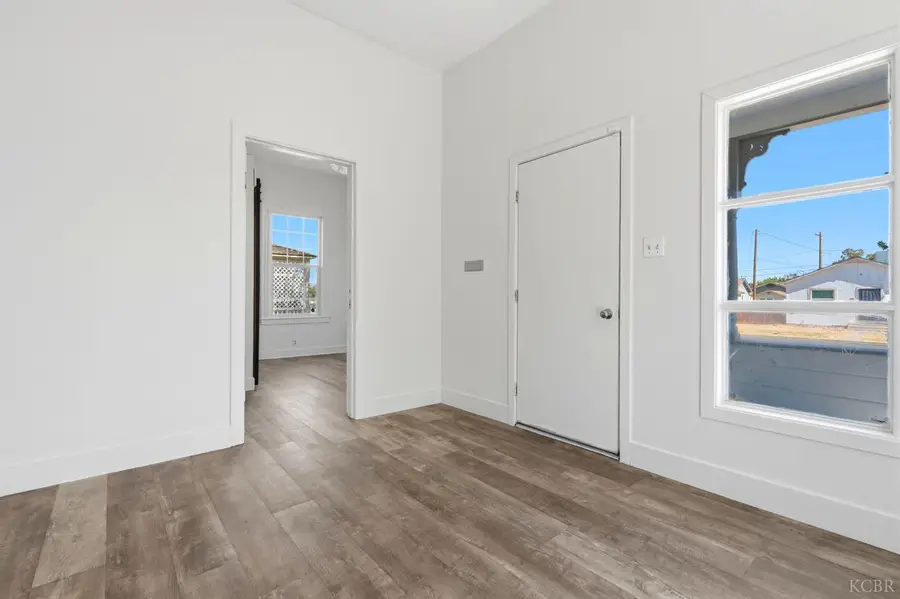 413 Central Avenue, Hanford, CA 93230 - #3