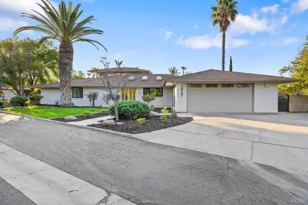 2937 Summit Circle, Bakersfield, CA 93306