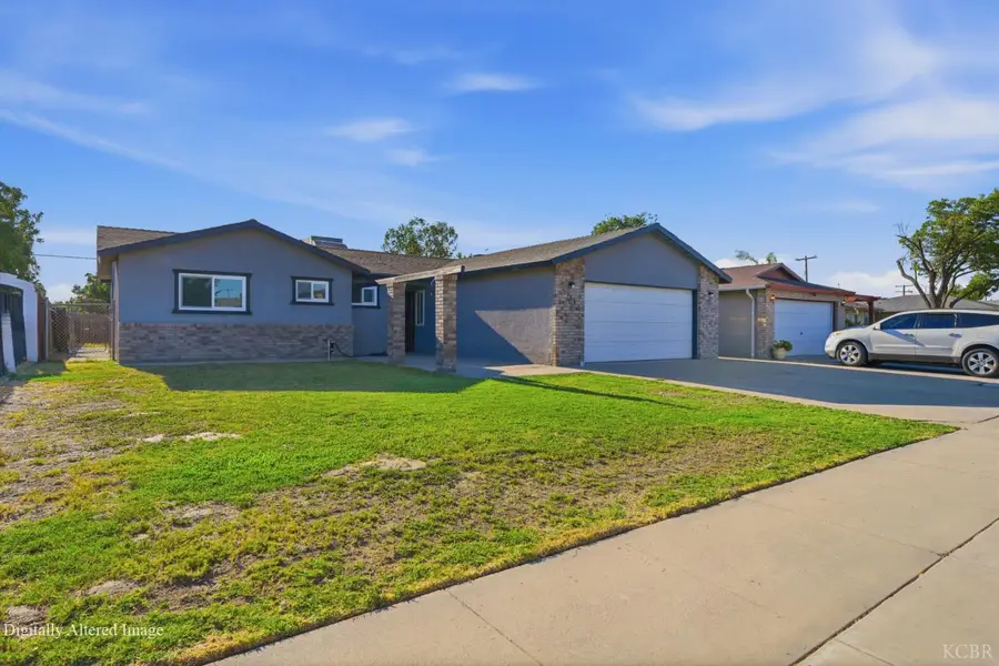 735 Manor Avenue, Hanford, CA 93230 - #3