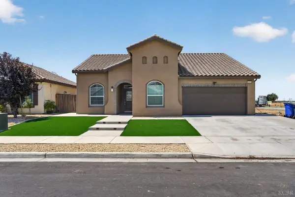 1175 Narwhal Avenue, Lemoore, CA 93245