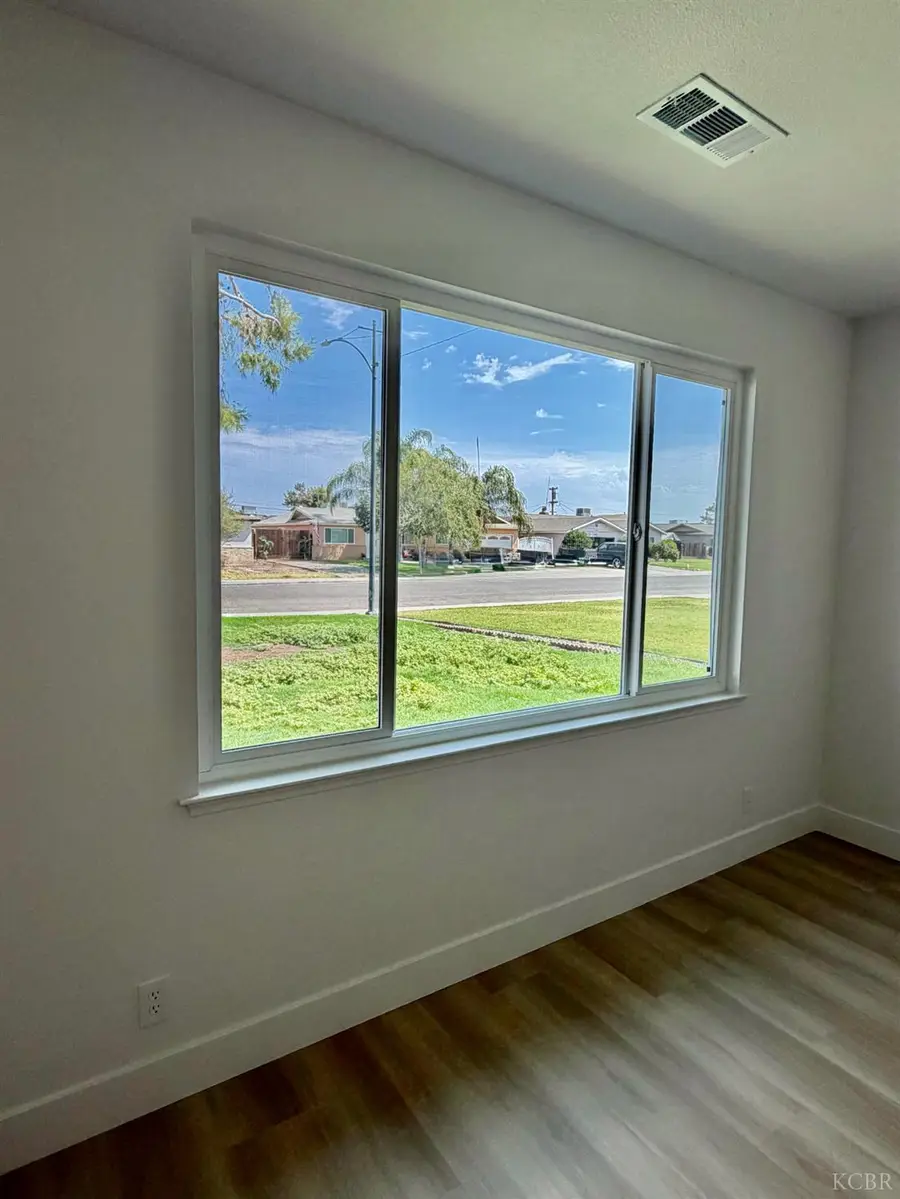 165 W Deodar Lane, Lemoore, CA 93245 - #3