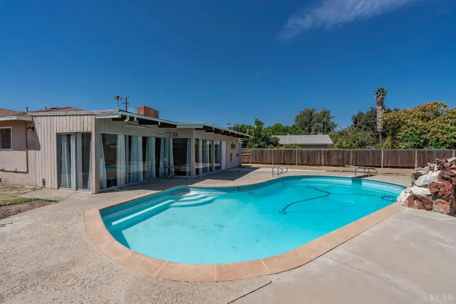 376 Oleander Avenue, Lemoore, CA 93245 - #3