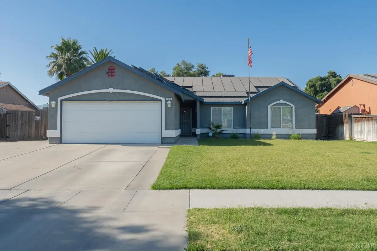 980 Yosemite Drive, Lemoore, CA 93245 - #1
