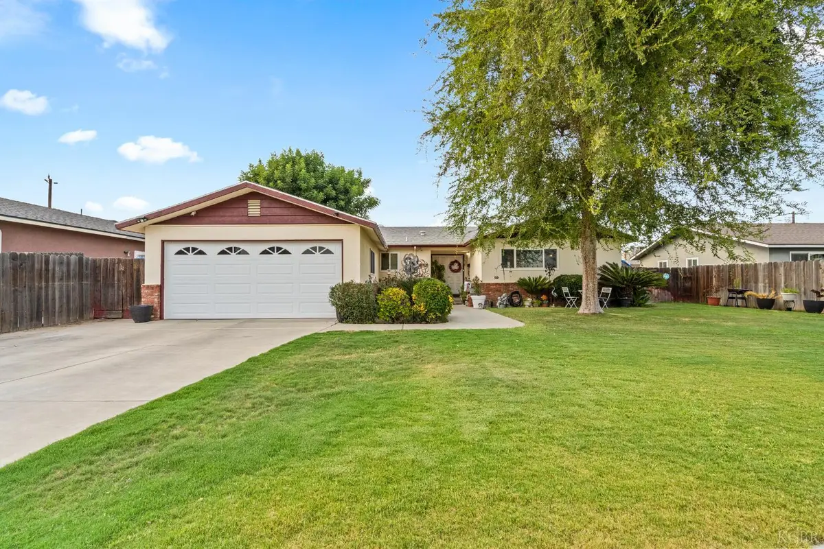 434 Meadow Lane, Lemoore, CA 93245 - #1