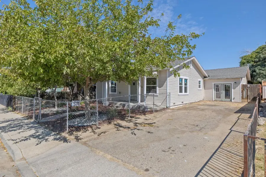 405 E Mariposa Street, Avenal, CA 93204 - #3