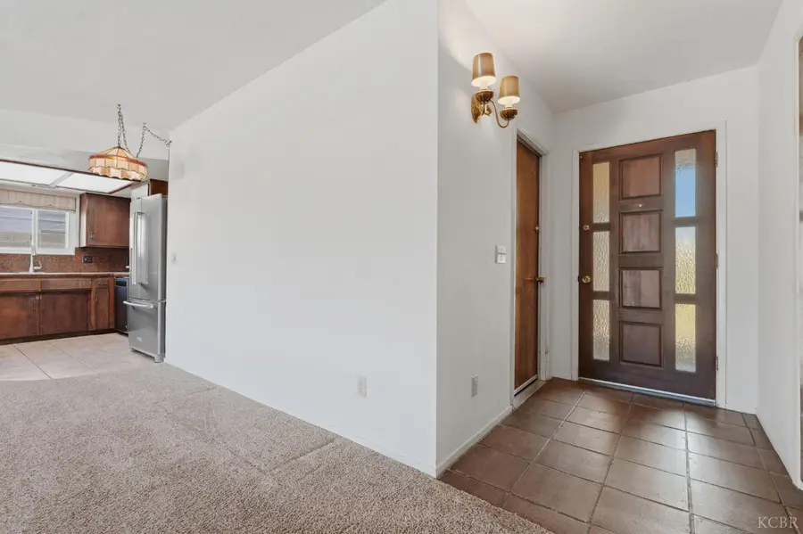 257 Larish Street, Lemoore, CA 93245 - #2