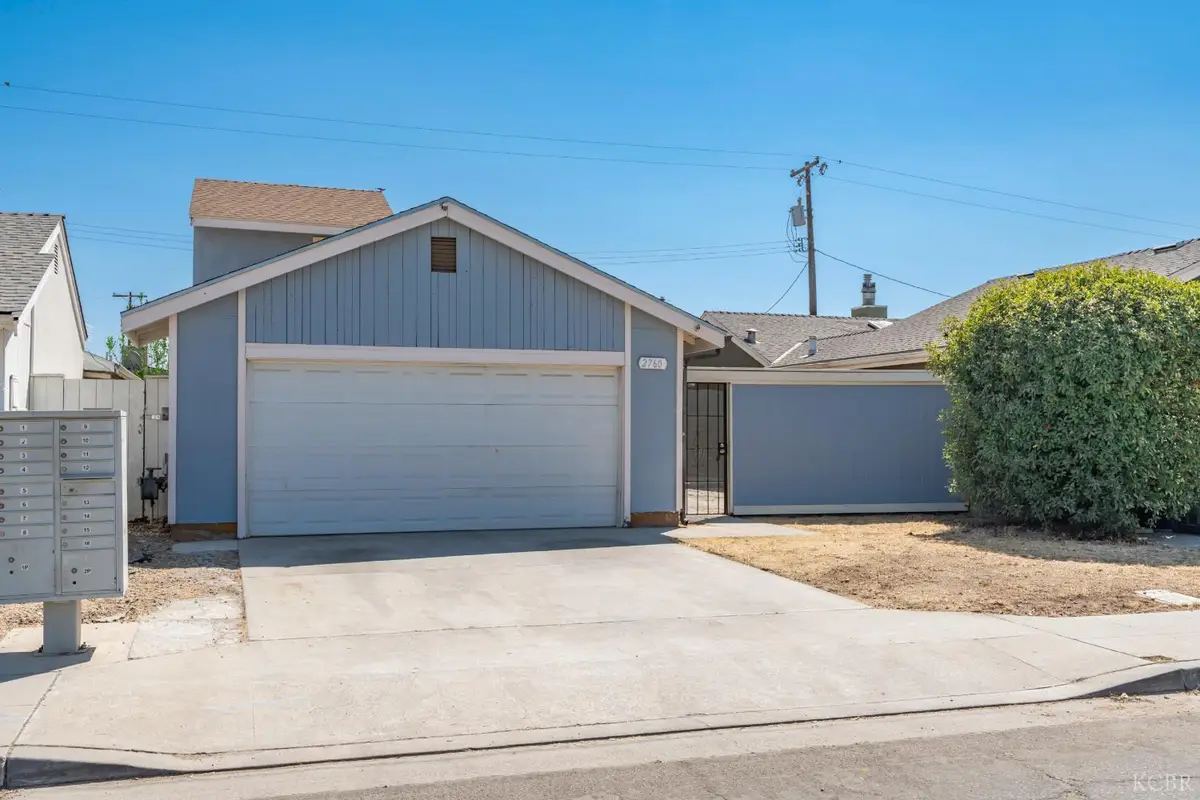 2760 N Selland Avenue, Fresno, CA 93722 - #1