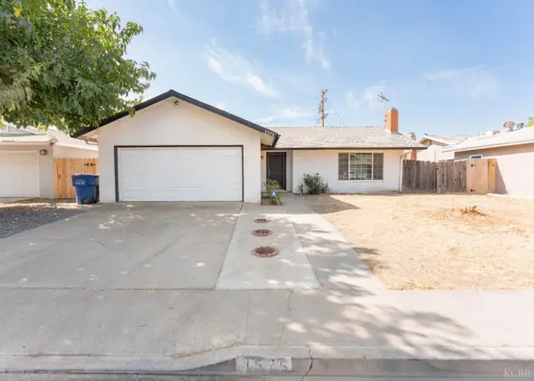 1575 Bluejay Circle, Hanford, CA 93230