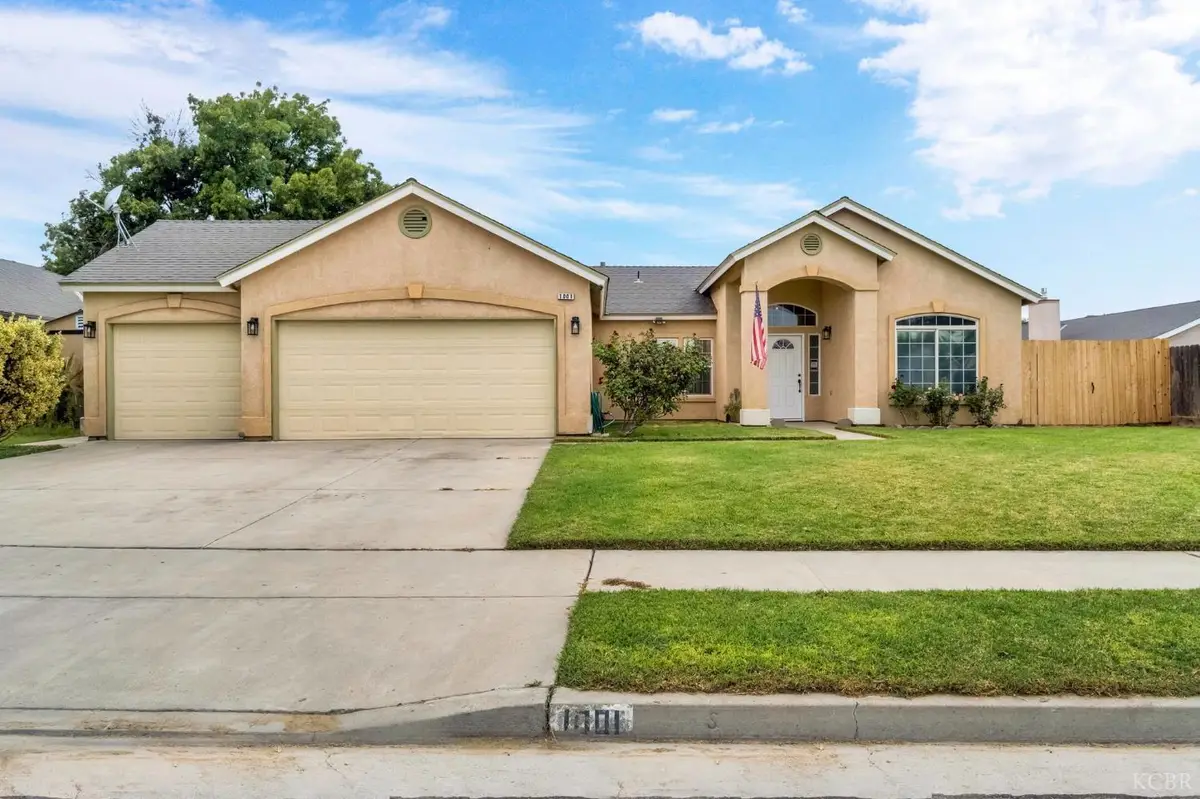 1001 Evergreen Ave, Lemoore, CA 93245 - #1