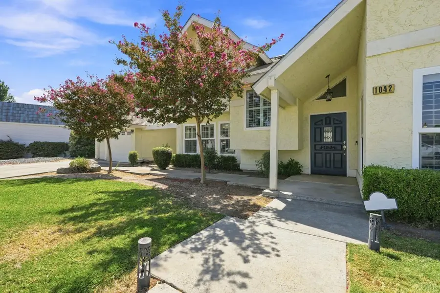 1042 Robinson Court, Hanford, CA 93230 - #3