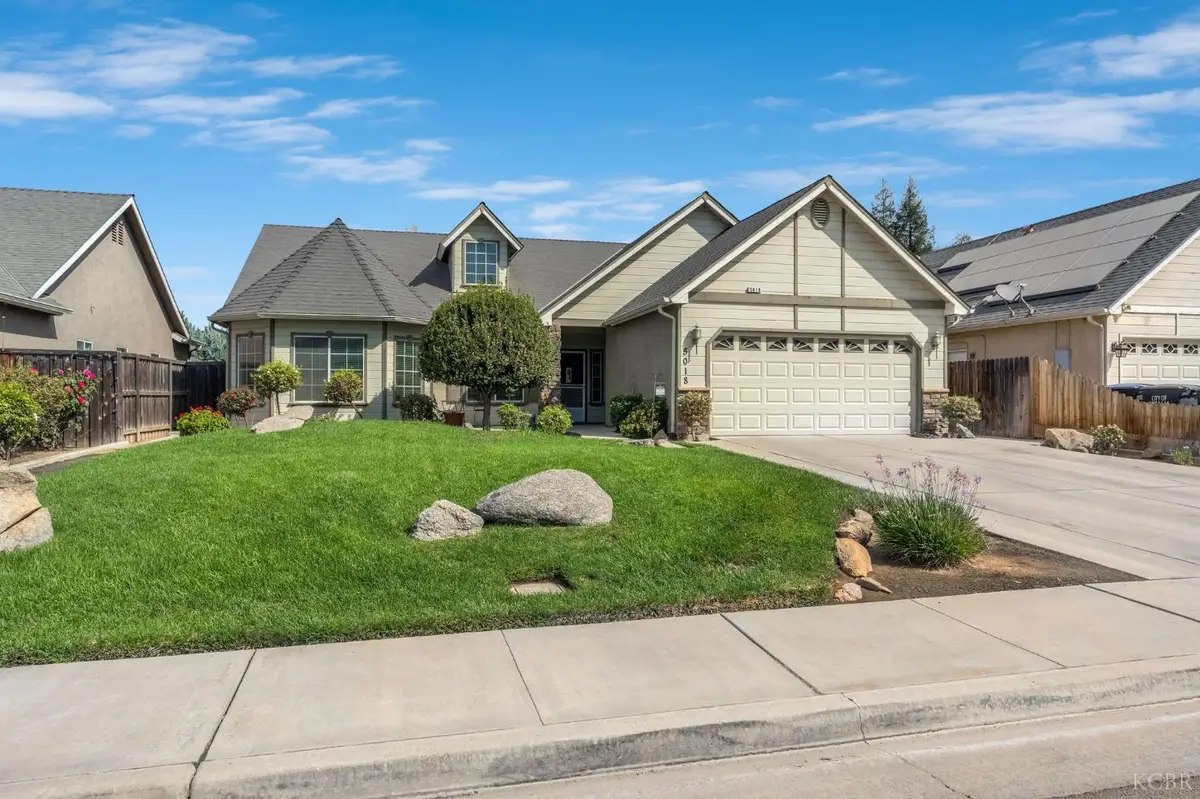 5018 W Modoc Avenue, Visalia, CA 93291 - #1