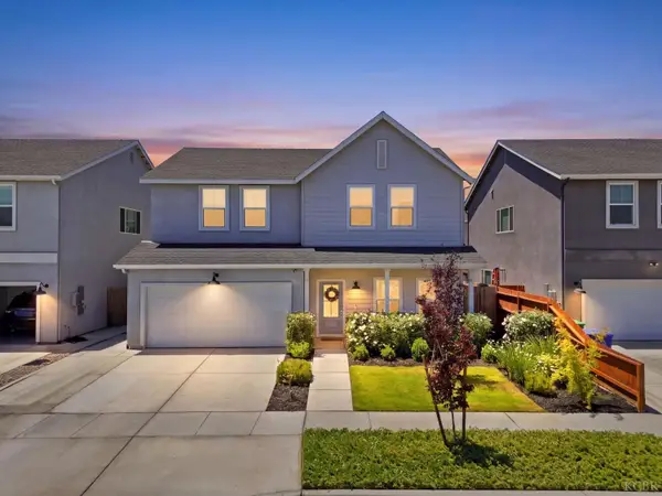 1772 N Jennie Lake, Hanford, CA 93230