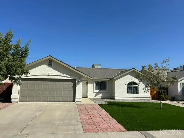 1824 W Spring Crest Street, Hanford, CA 93230 - #1