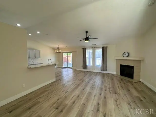 1824 W Spring Crest Street, Hanford, CA 93230 - #2