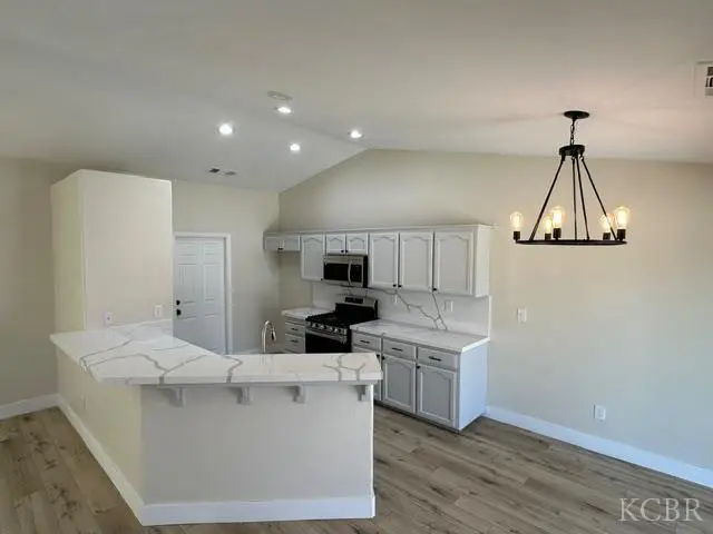 1824 W Spring Crest Street, Hanford, CA 93230 - #3