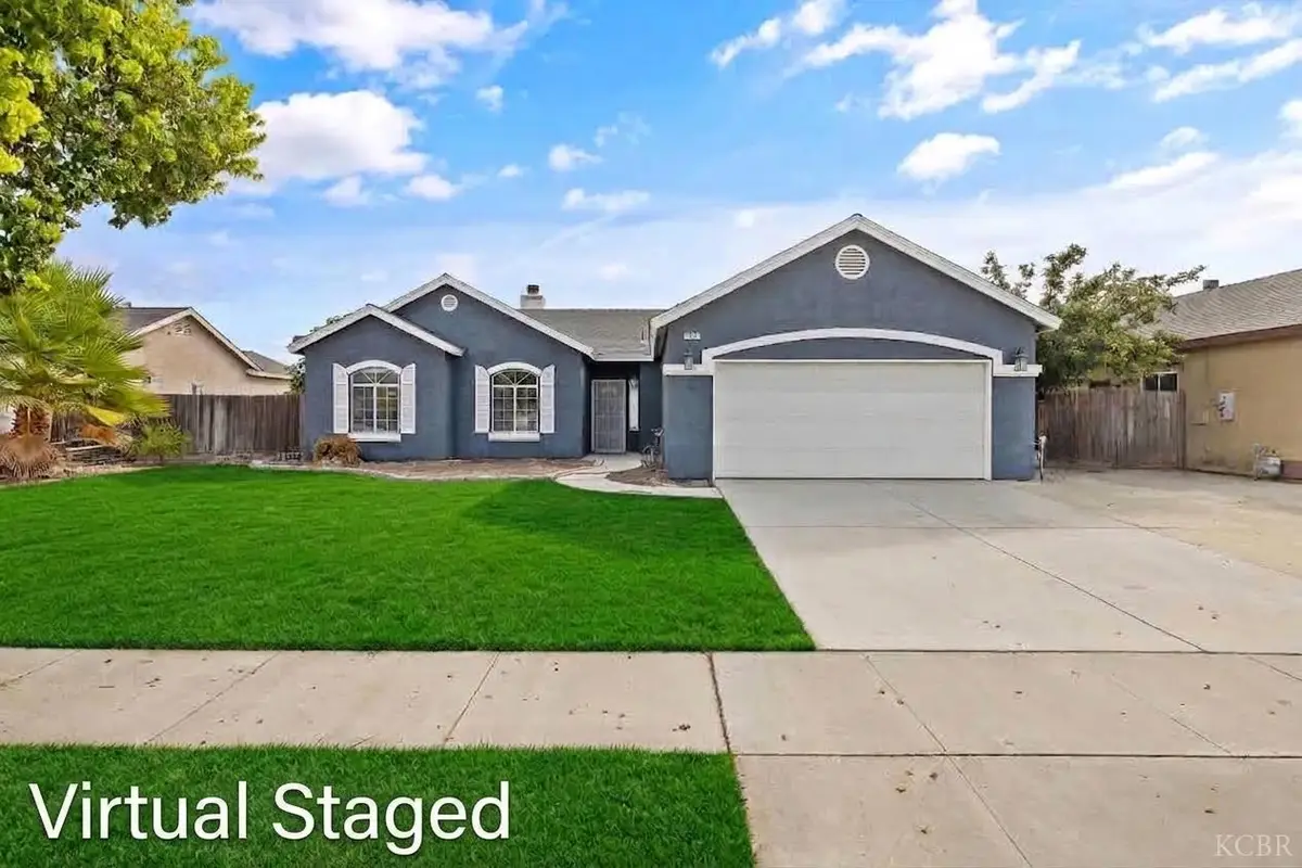 762 Holly Avenue, Lemoore, CA 93245 - #1