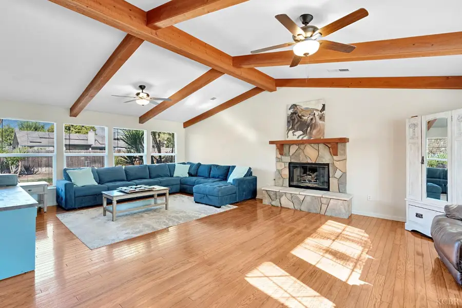1216 Oxford Way, Hanford, CA 93230 - #3