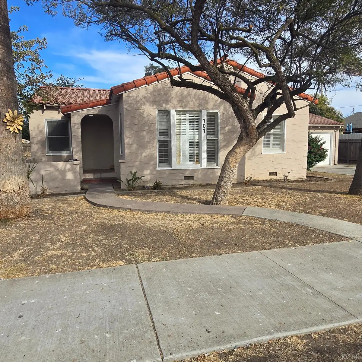 707 N Harris Street, Hanford, CA 93230 - #1