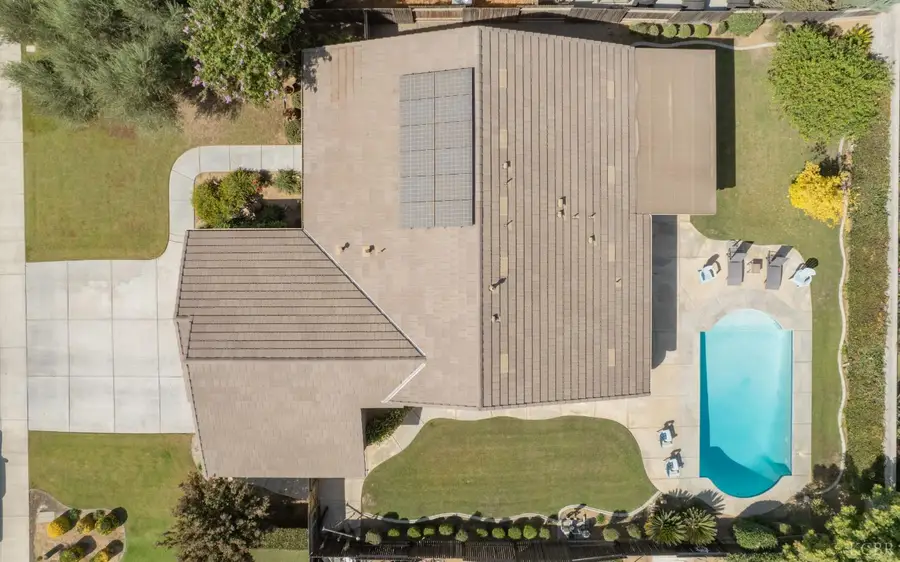 10606 Bremgarten Court, Bakersfield, CA 93314 - #2