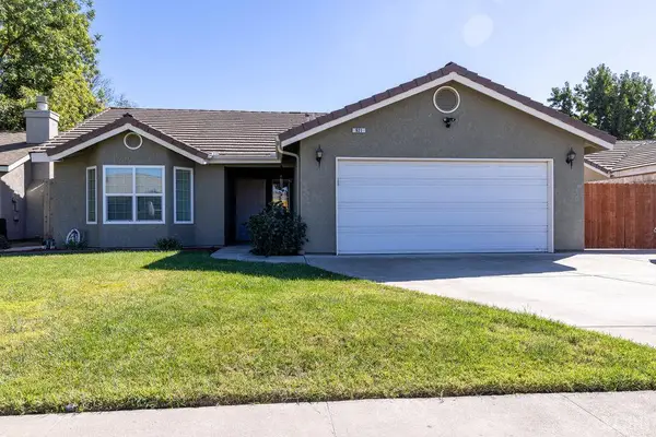 921 W Terrace Drive, Hanford, CA 93230