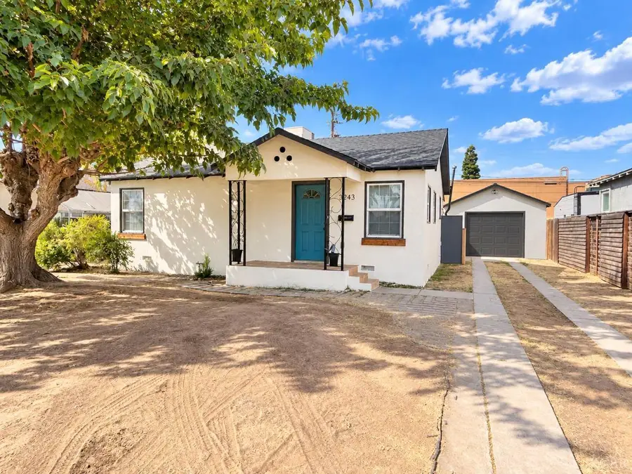 3243 E Platt Avenue, Fresno, CA 93702 - #2