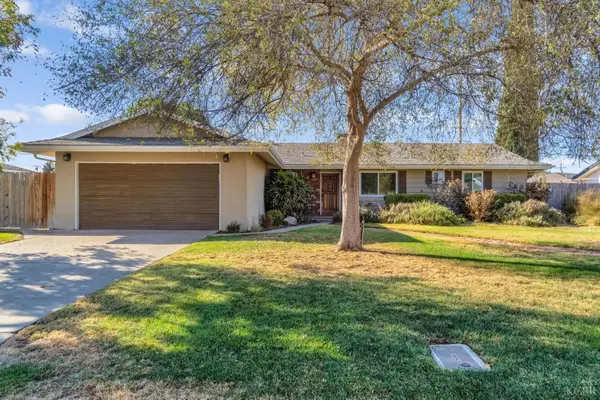 175 E Birch Avenue, Hanford, CA 93230