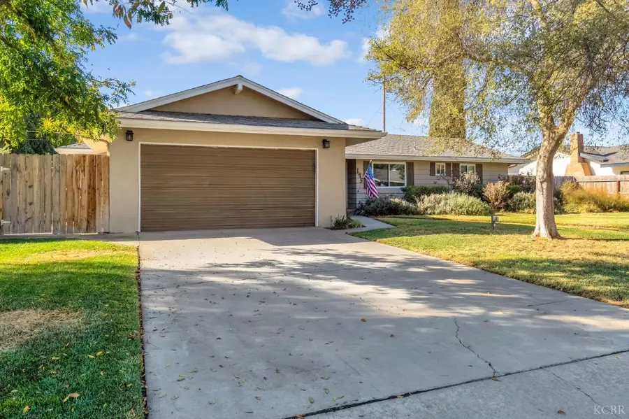 175 E Birch Avenue, Hanford, CA 93230 - #3