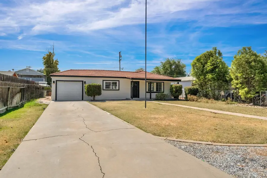 333 Oleander Avenue, Lemoore, CA 93245 - #3