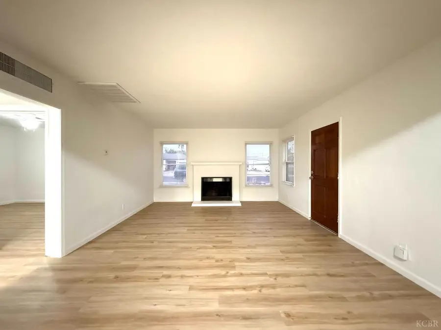4326 E Brentwood Avenue, Fresno, CA 93703 - #2