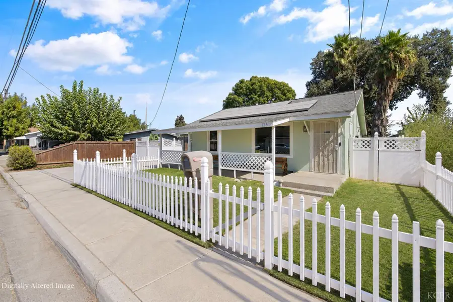 126 Powell Avenue, Lemoore, CA 93245 - #2