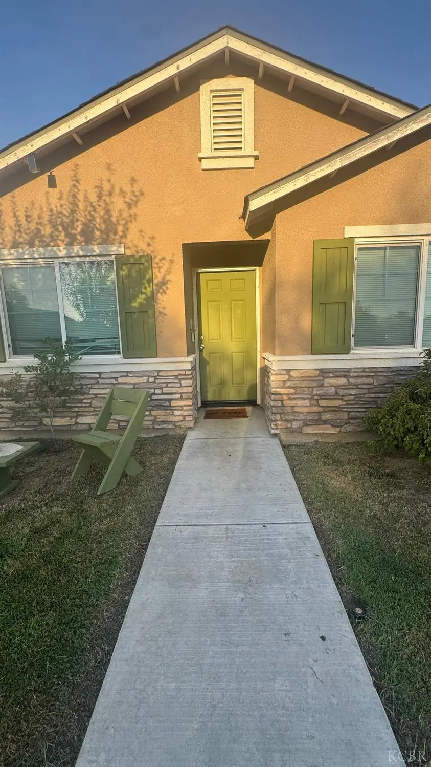 1527 Hume Lake Avenue, Corcoran, CA 93212 - #3