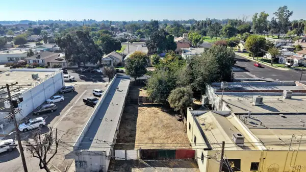 202 Heinlen Street, Lemoore, CA 93245