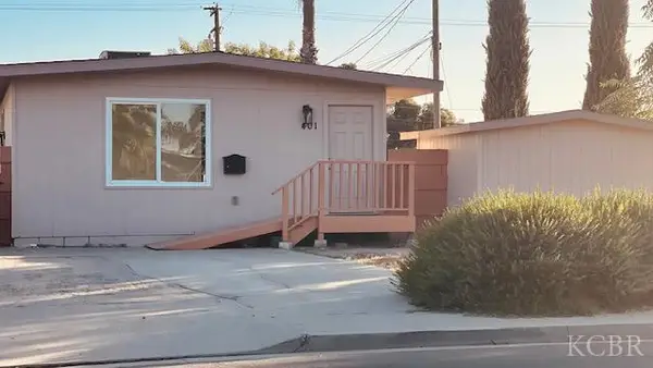 401 E 11th Avenue, Hanford, CA 93230