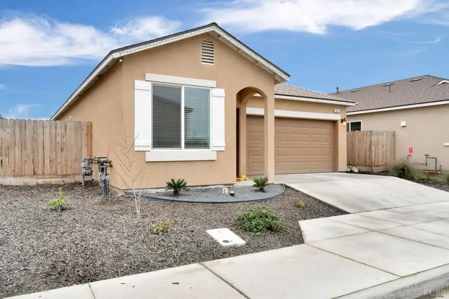 547 Sandtrap Lane, Lemoore, CA 93245 - #2
