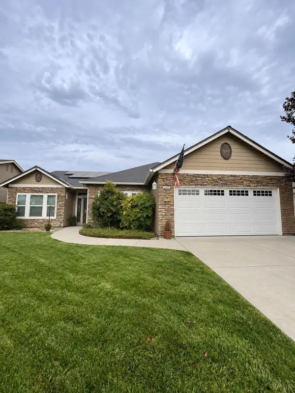 1273 N Cogswell Place, Hanford, CA 93230