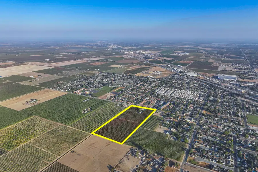 240 Kern Street, Kingsburg, CA 93631 - Image #3