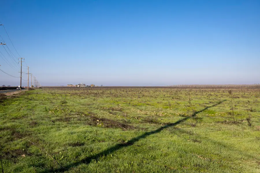 Avenue 272, Visalia, CA 93277 - #3