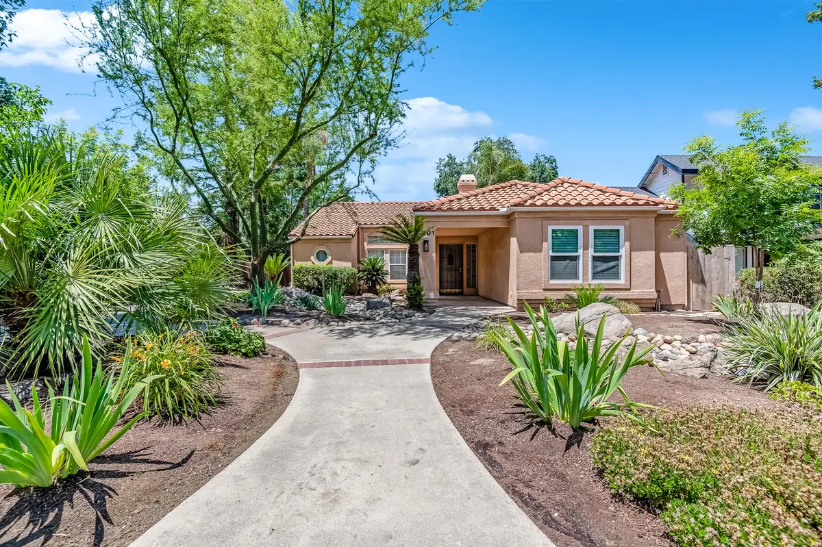 1301 S Cotta Street S, Visalia, CA 93292 - Image #1