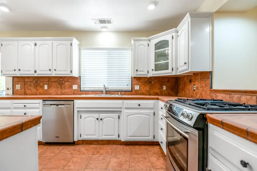 1301 S Cotta Street S, Visalia, CA 93292 - Image #3