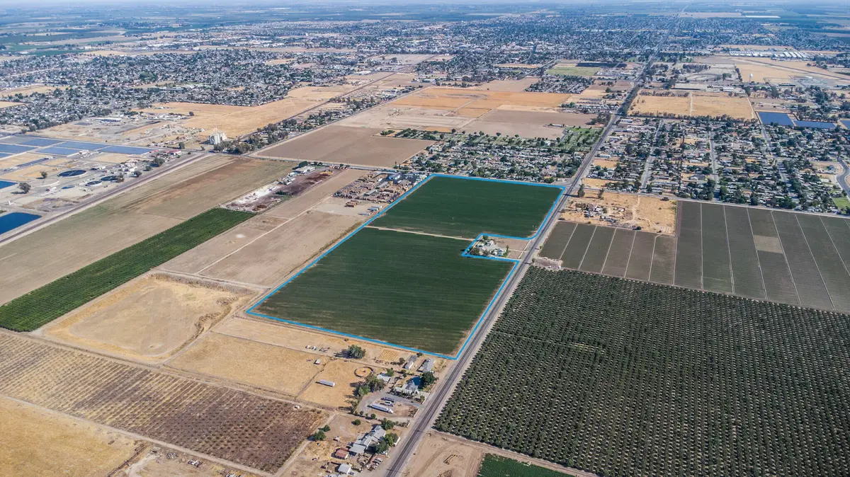 Houston Avenue, Hanford, CA 93230 - #1