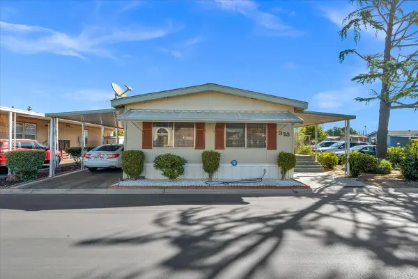 2706 W Ashlan Avenue #323, Fresno, CA 93705