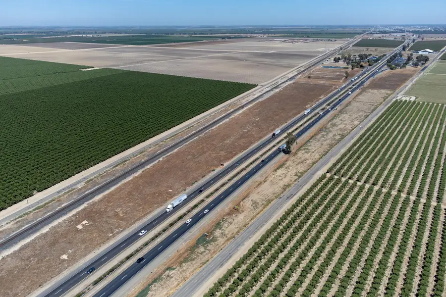 Ca-99, Tulare, CA 93274 - #3