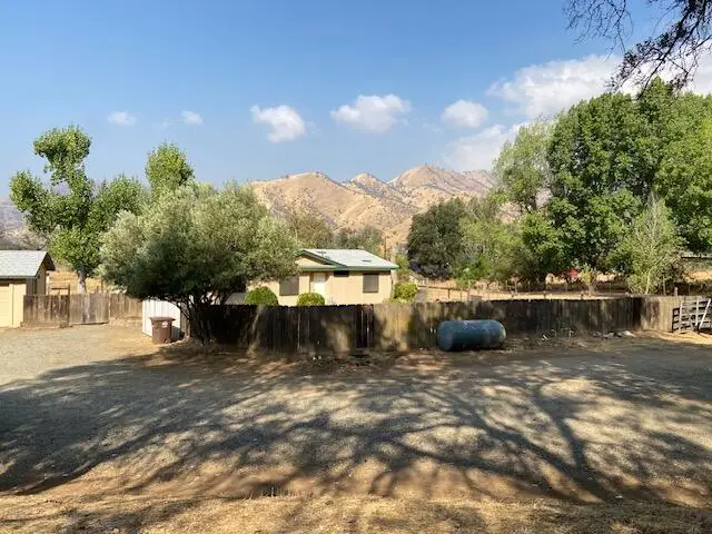 42124 South Fork Drive, Three Rivers, CA 93271 - Image #3