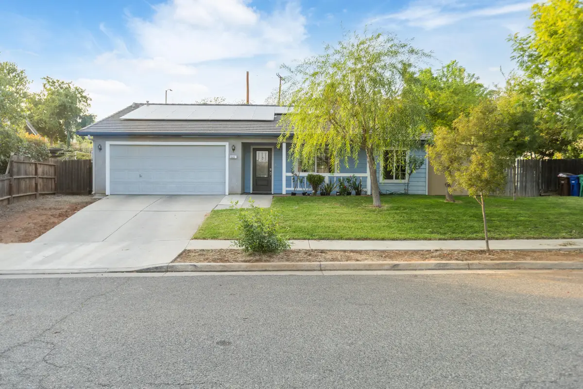 1021 Princeton Avenue, Lindsay, CA 93247 - Image #1