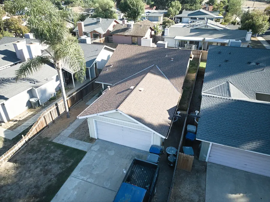 2507 E Parker Court, Visalia, CA 93292 - Image #2